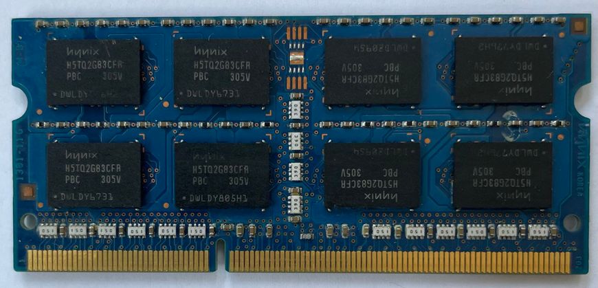Hynix 4 GB SO-DIMM DDR3 1066 MHz OEM (HMT351S6CFR8C-G7) 42301 фото