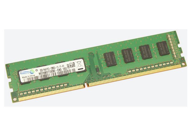Пам'ять DDR3 2 ГБ 1600 МГц Samsung (M378B5773EB0-CK0) 42148 фото